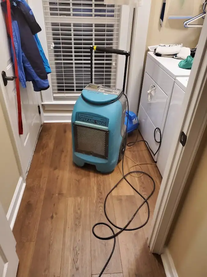 Commercial dehumidifier deployed for Crawl Space Restoration in Peninsula
